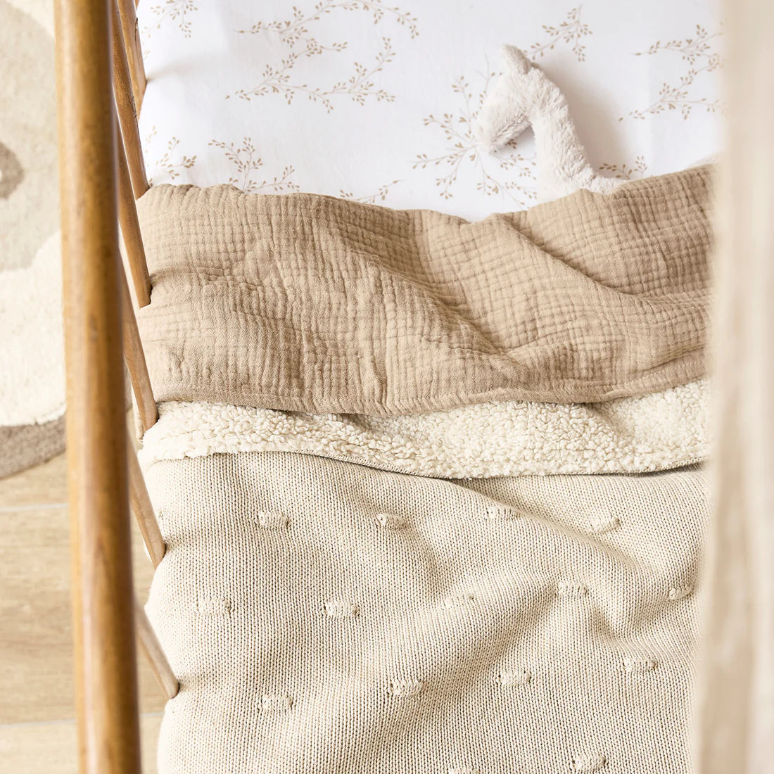 Deken Knots teddy Soft sand 75x100cm