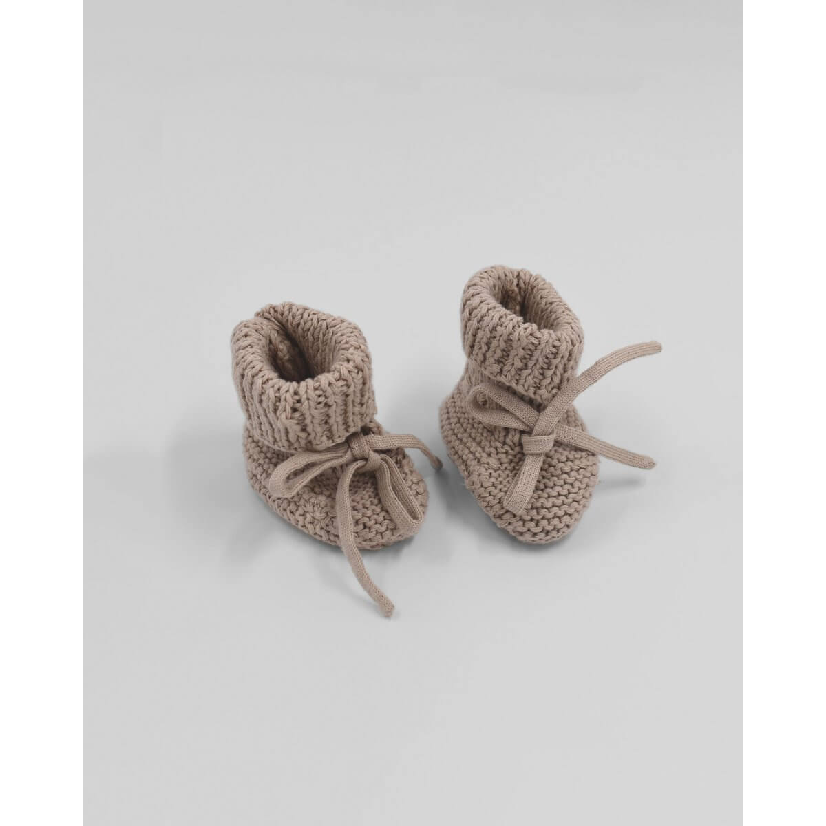 Slofjes gebreid taupe