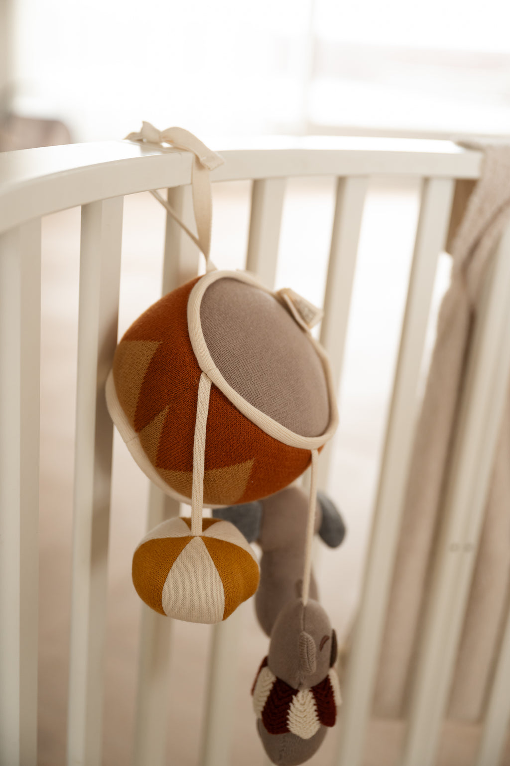 Magnus gebreide activiteiten-drum