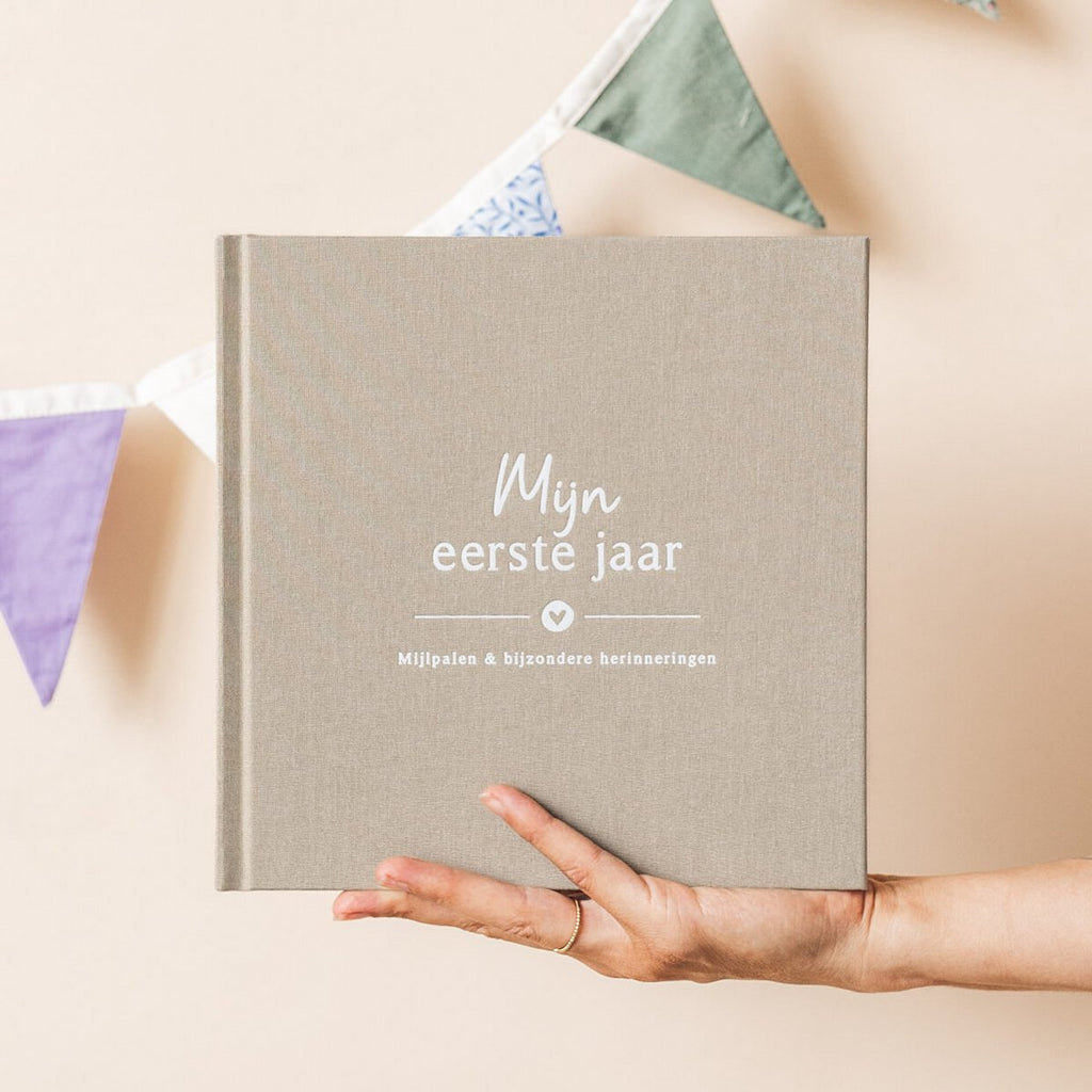 Mijn eerste jaar - Linnen Taupe